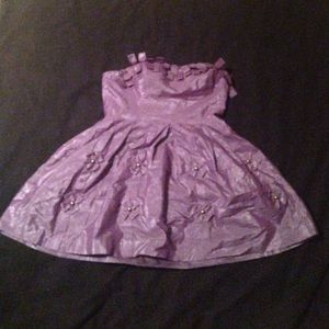 !! Super cute purple dress !!