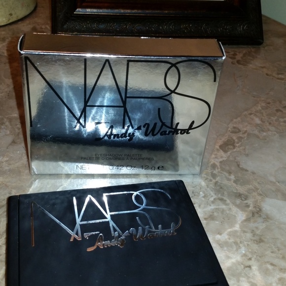 NARS Collectors Edition Andy Warhol Eyeshadow Palette - Picture 2 of 3