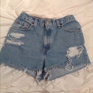 🍑SOLD🍑 Vintage Levi High Waisted Shorts