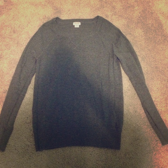 Grey sweater