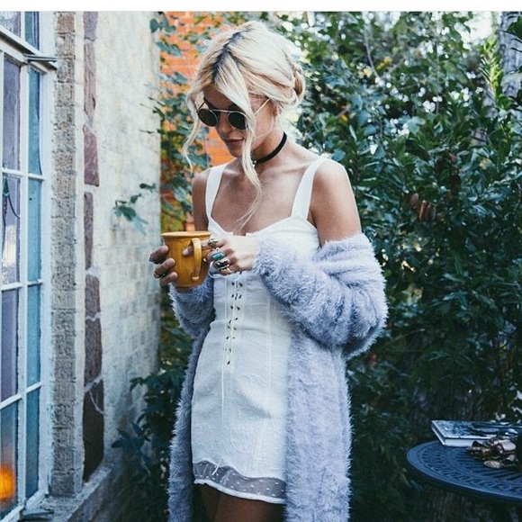 🚫SOLD🚫For Love and Lemons "She's A Knockout" - Picture 3 of 4