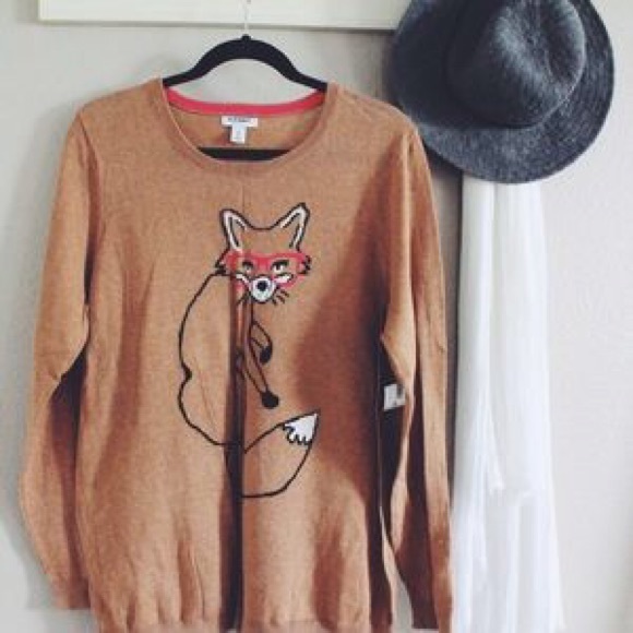 Old navy fox sweater