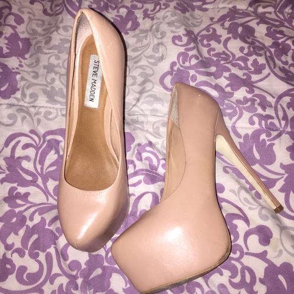 Stevemadden nude shoes