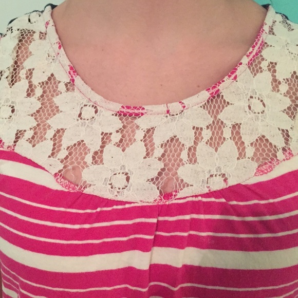 Shirt - Picture 3 of 4