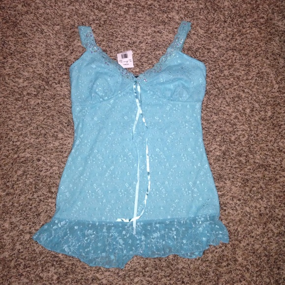 Beautiful teal colored top!  Brand new!!