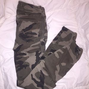 camo jeans