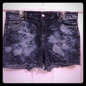 Forever 21 acid wash shorts!
