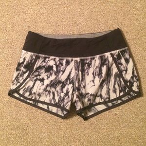Lululemon Shorts Women's 6