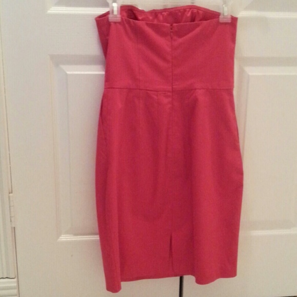 Red strapless Express dress - Picture 2 of 3