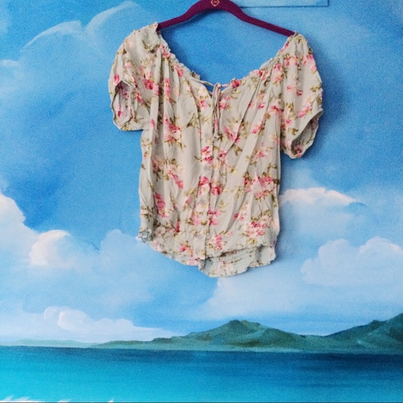 Blue floral top