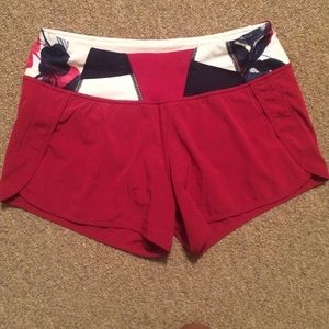 Lululemon Shorts Women's size 6