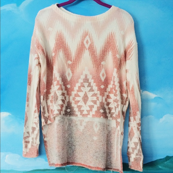 Aztec print high low crop long sleeve