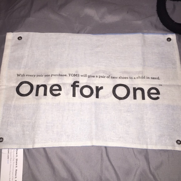 toms bag - Picture 2 of 2