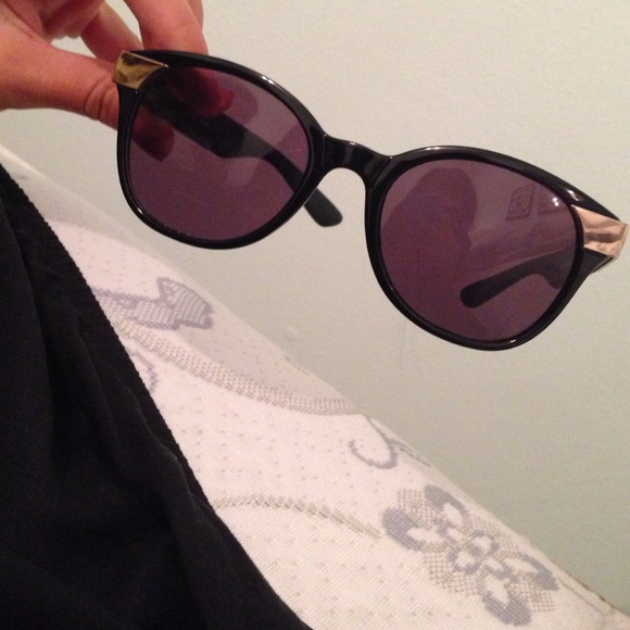sunglasses