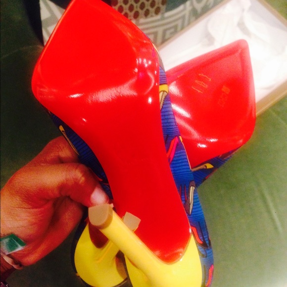 Sold on Tradesy - Picture 2 of 3