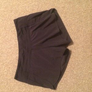 Lululemon Shorts size 6
