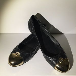 Tory Burch Black & Gold Flats! Size 7!