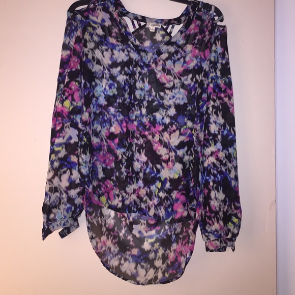 Chiffon multicolor cutout top
