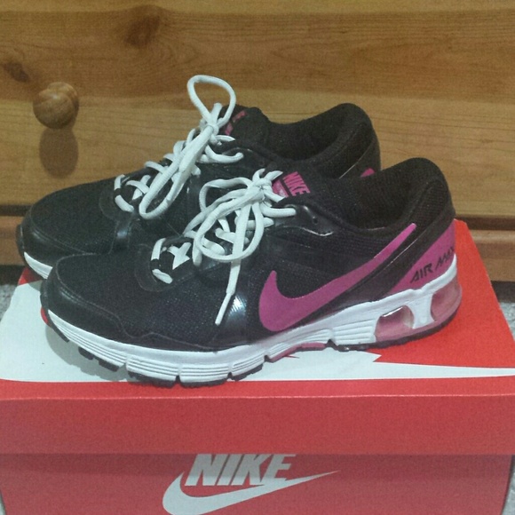 Womens Nike's