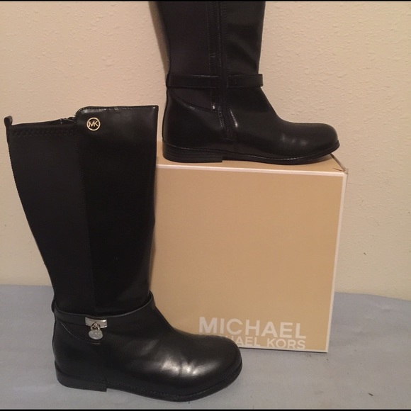 Boots - Picture 1 of 4