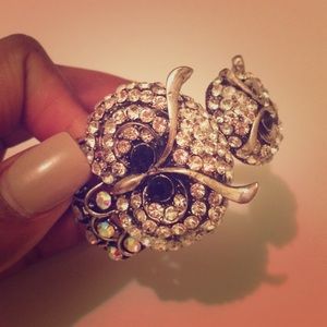 Rhinestone Owl bracelet 💛