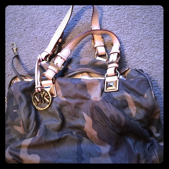 Michael Kors Camouflage purse & matching wallet!