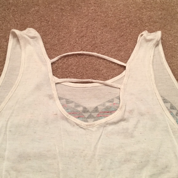 Tribal heart tank - Picture 2 of 3