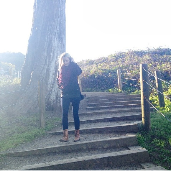 ABOUT YOUR SELLER! β€οΈπ - Picture 4 of 4