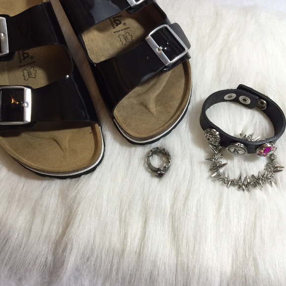 ❌Sold❌Betula Black Patent Sandals - Picture 2 of 4