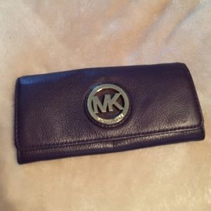 Michael kors wallet