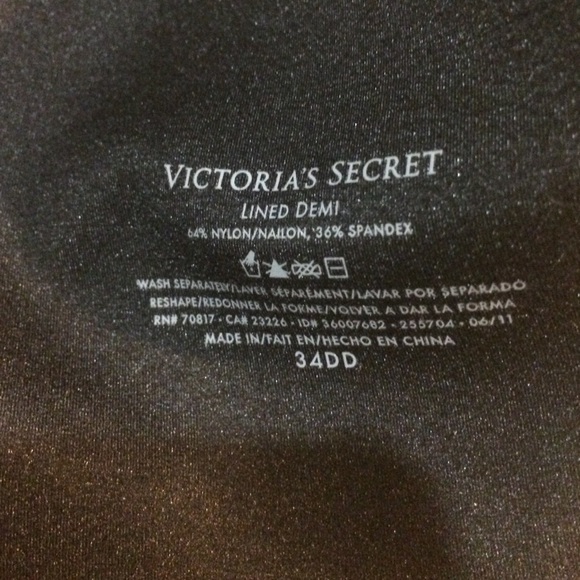 🌹❤️ in Boutique🎀Victoria's Secret lined Demi Bra - Picture 2 of 4
