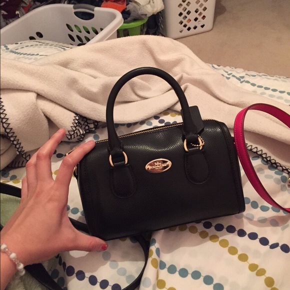 Coach - Picture 2 of 3