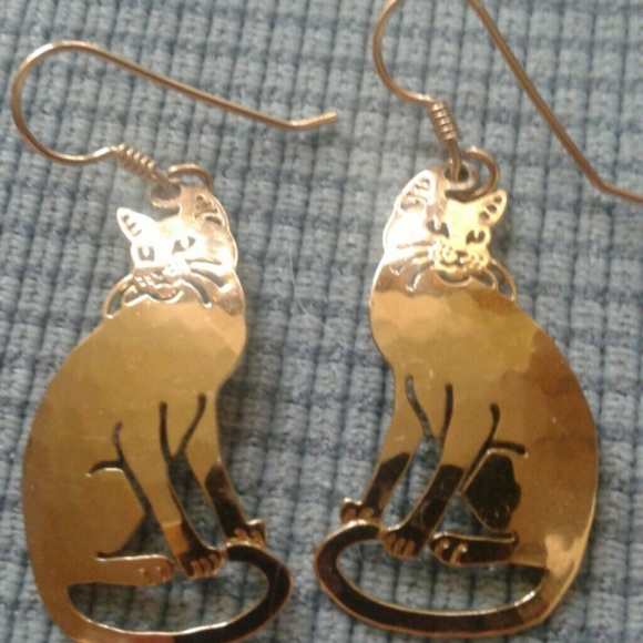 Jewelry - Adorable cat earrings