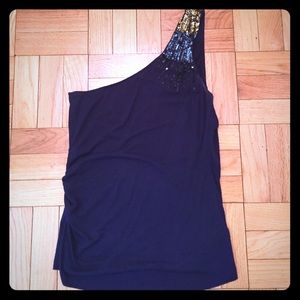 Blue sleeveless shirt