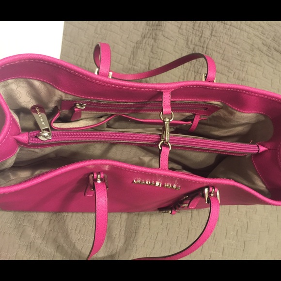 HOT PINK- Michael Kors Tote - Picture 3 of 4