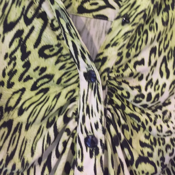 Top - Picture 2 of 4