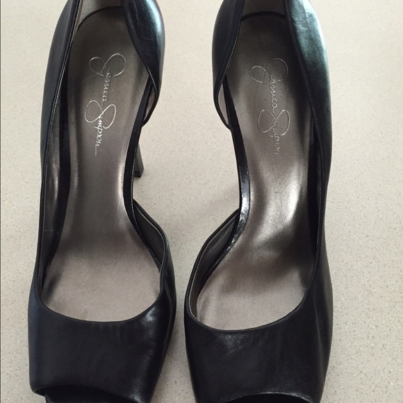 Black Jessica Simpson heels - Picture 2 of 2