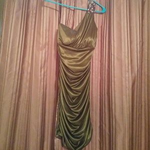 Beautiful green cocktail dress!!!