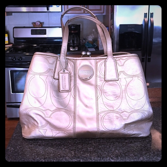 Coach Gold Metallic Bag.CLEARANCE!!!! REDUCED - Picture 1 of 8