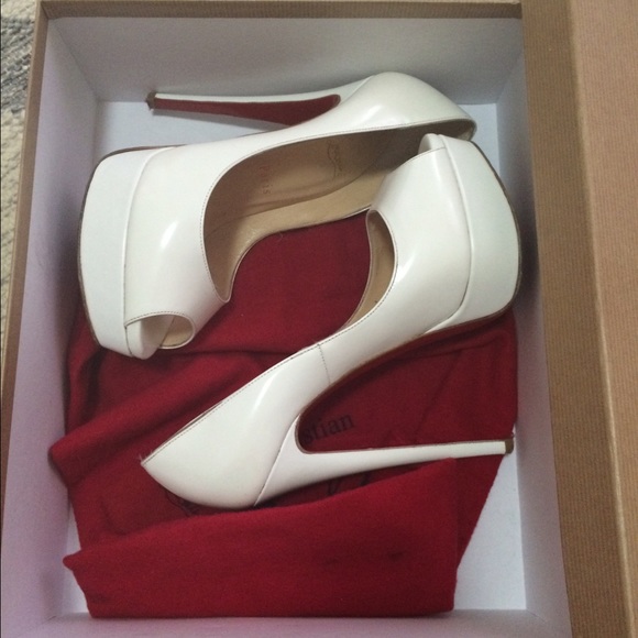 ⛔️SOLD⛔️ Louboutin Lady Peep Heels 150mm - Picture 3 of 4