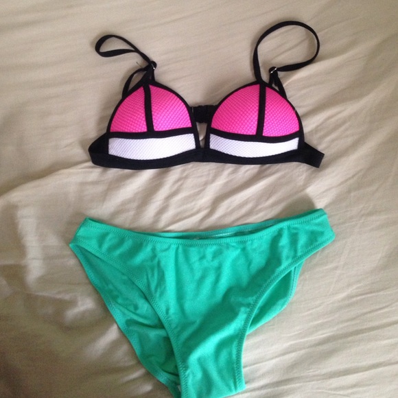 Not authentic Triangl Swimwear Bathing suit