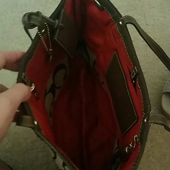 Coach purse - Picture 2 of 4