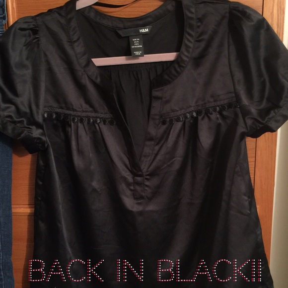 🎄H&M Black Baby-Doll style top. - Picture 1 of 2