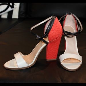 Colorful Guess Heels, orange snakeskin