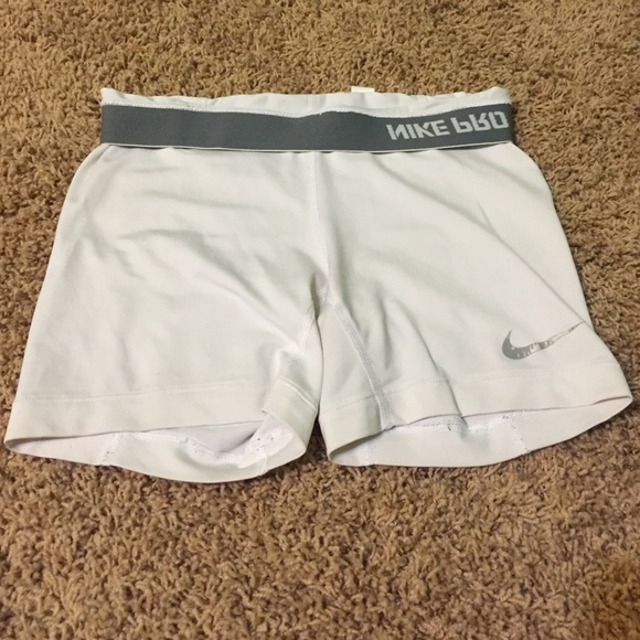 Nike Other - ***RARE***White and grey reversible Nike pros