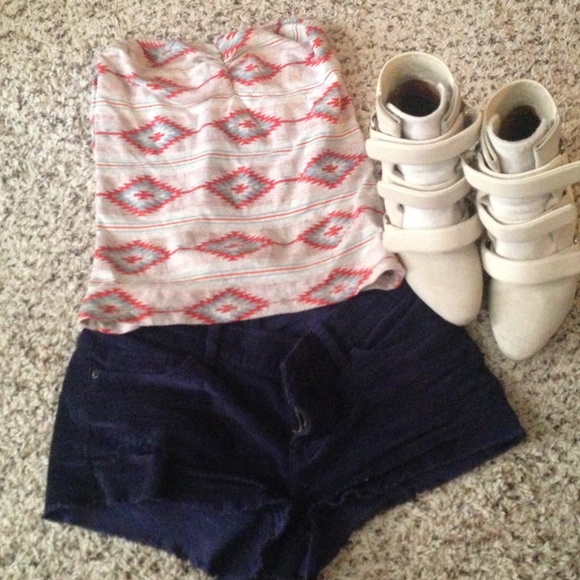 Obey tube top