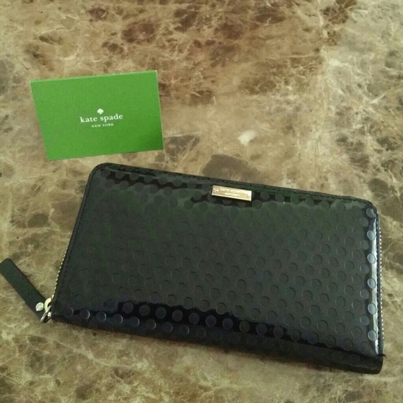 *BRAND NEW KATE SPADE WALLET*