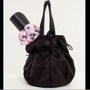Lululemon bliss gym bag