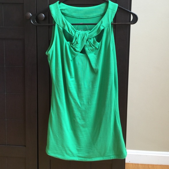 EUC green INC cutout tank Sz XS