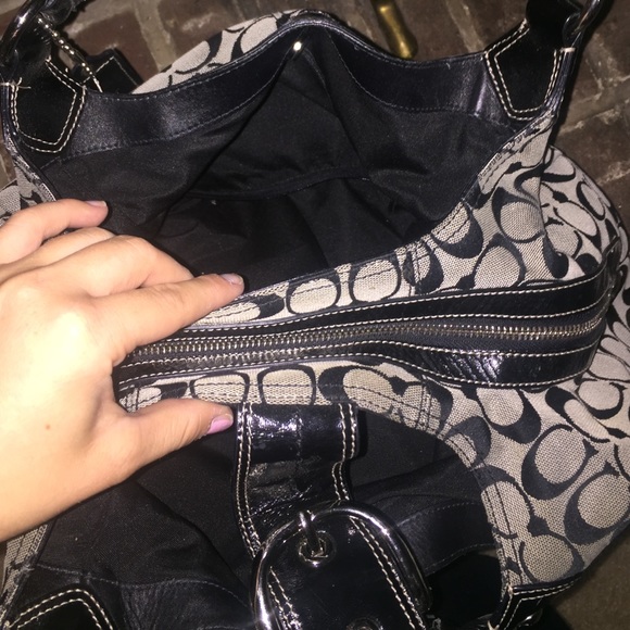 Authentic grey and black coach bag - Picture 2 of 4